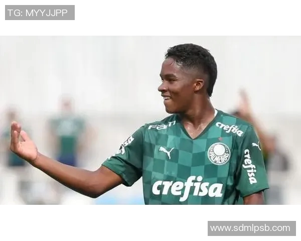 恩德里克的崛起之路：从青训小将到足坛新星的传奇故事