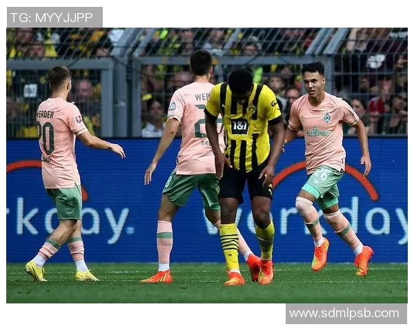 纽伦堡与不莱梅激战正酣比分揭晓精彩瞬间回顾 纽伦堡与不莱梅激战正酣比分揭晓精彩瞬间回顾