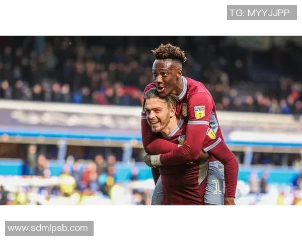 西布朗对阵维拉的比赛前瞻及胜负预测分析