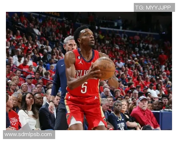 赫伯特琼斯的篮球之路与个人成长故事探秘