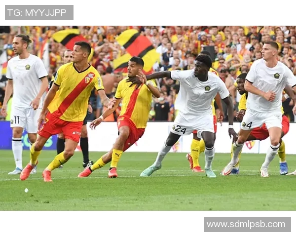 阿雅克GFCO主场迎战朗斯力争三分展现球队实力与斗志 阿雅克GFCO主场迎战朗斯力争三分展现球队实力与斗志