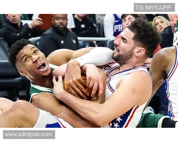 雄鹿与活塞G3激战正酣谁能在季后赛中占得先机 雄鹿与活塞G3激战正酣谁能在季后赛中占得先机